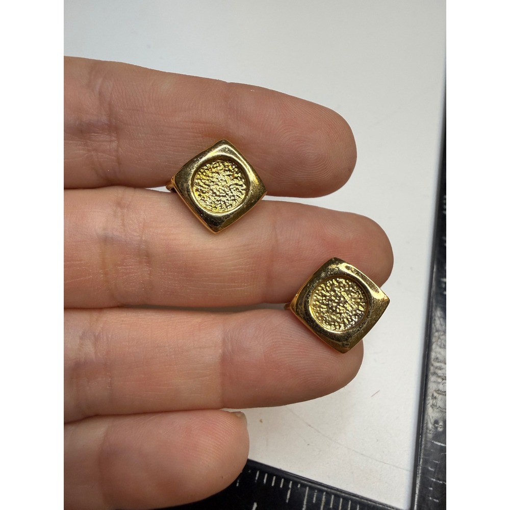 Vintage Gold Tone Square Textured Screw Back Clip On Earrings Geometric